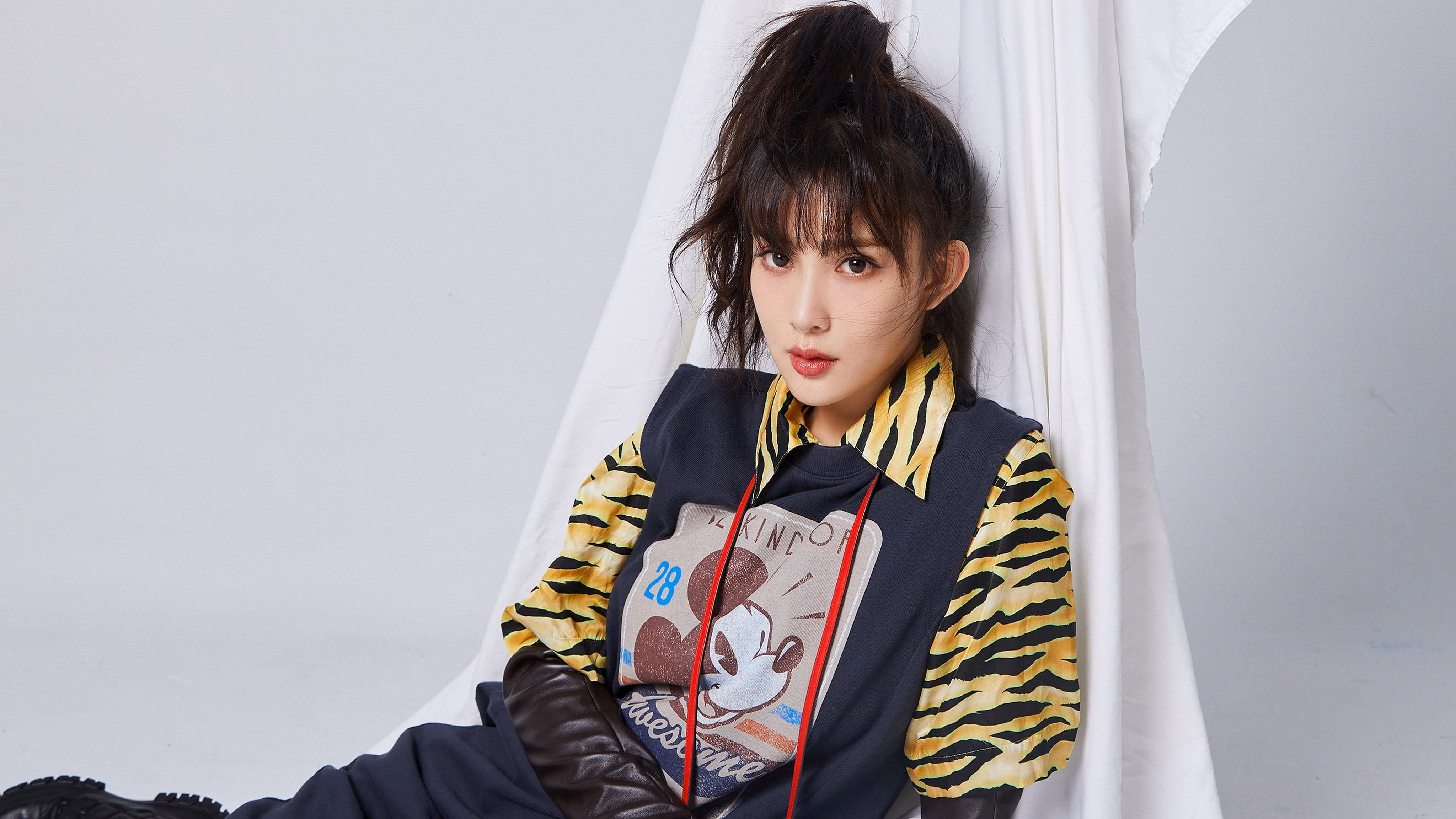 卢卡库完成自我救赎,美国碾压波兰,绿茵场上,不屈与统治的交响