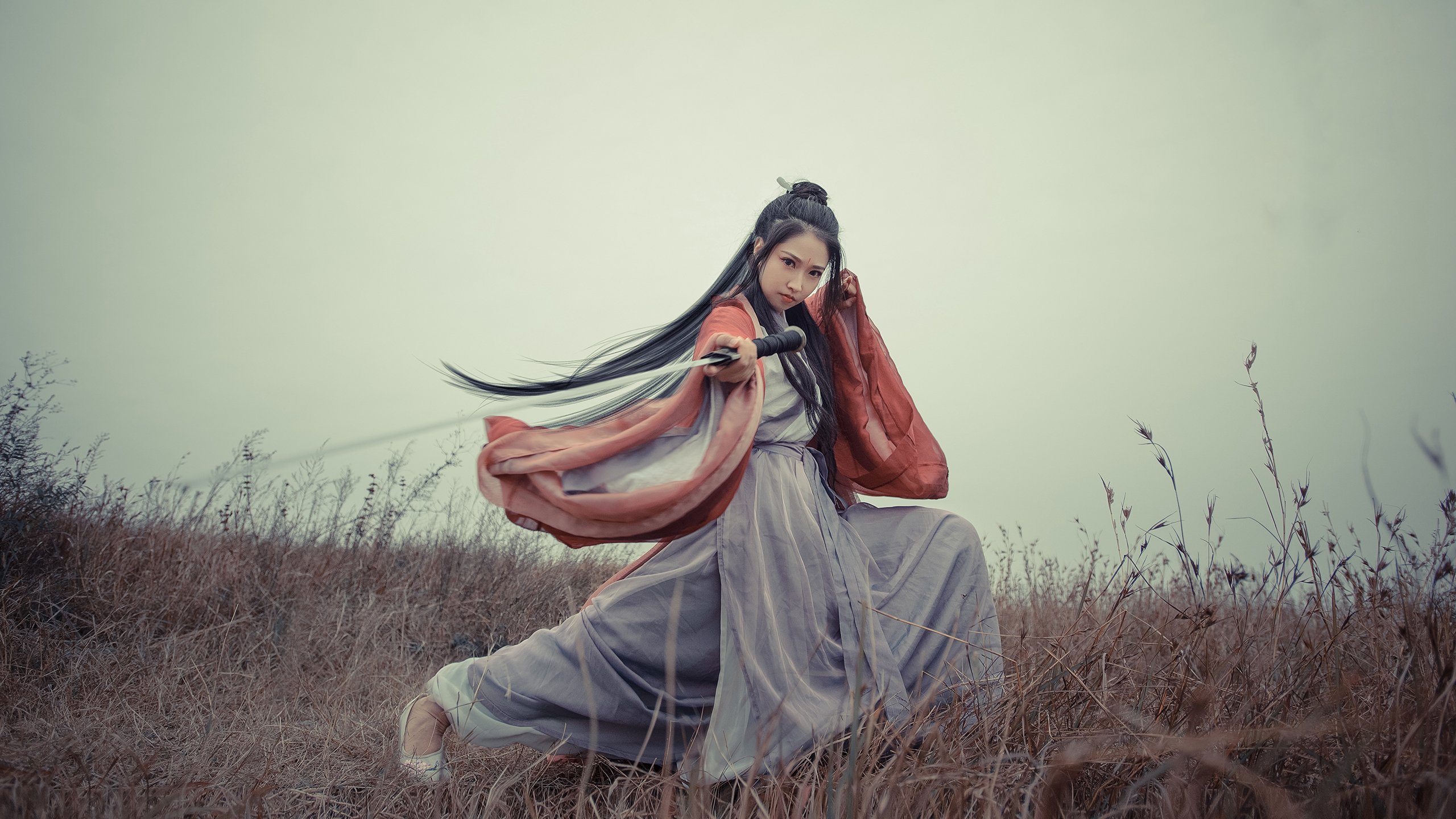 哈利伯顿进攻端肆虐如风暴，黄蜂队跨联盟力克新疆队