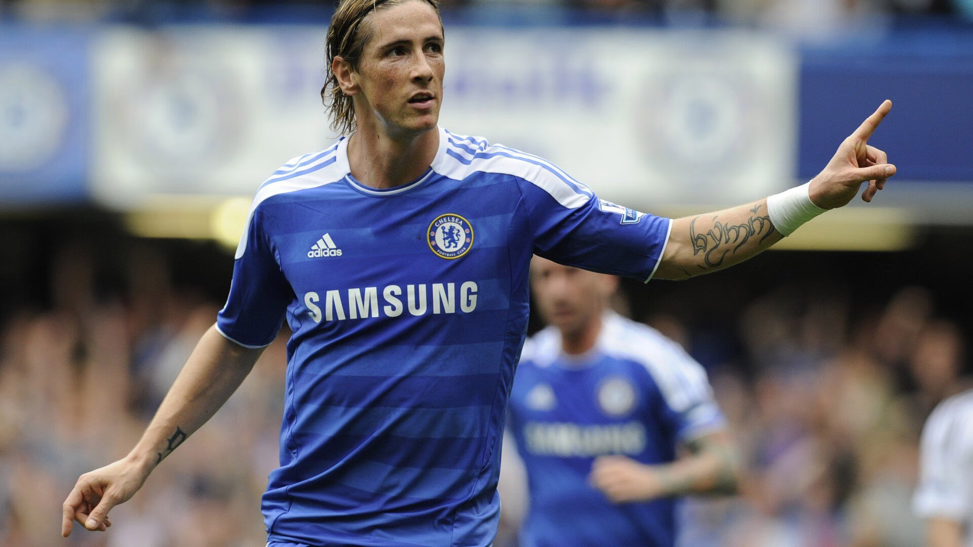 最后一秒的回响与七千公里外的寂静，当马赛绝杀瑞士，孙兴慜照亮亚平宁