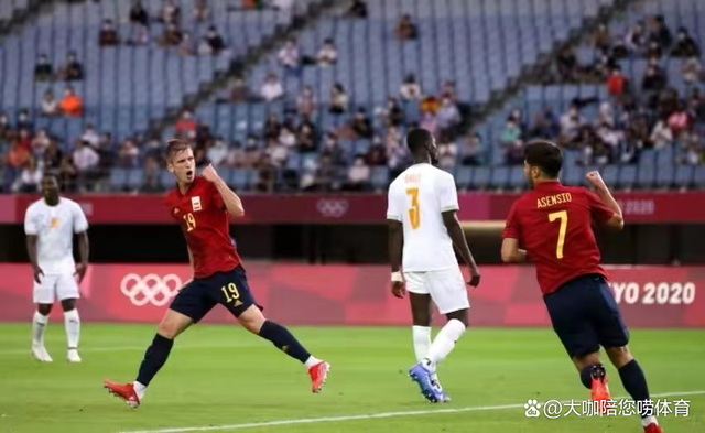 德甲争冠战焦点战，哥斯达黎加末节带走里昂