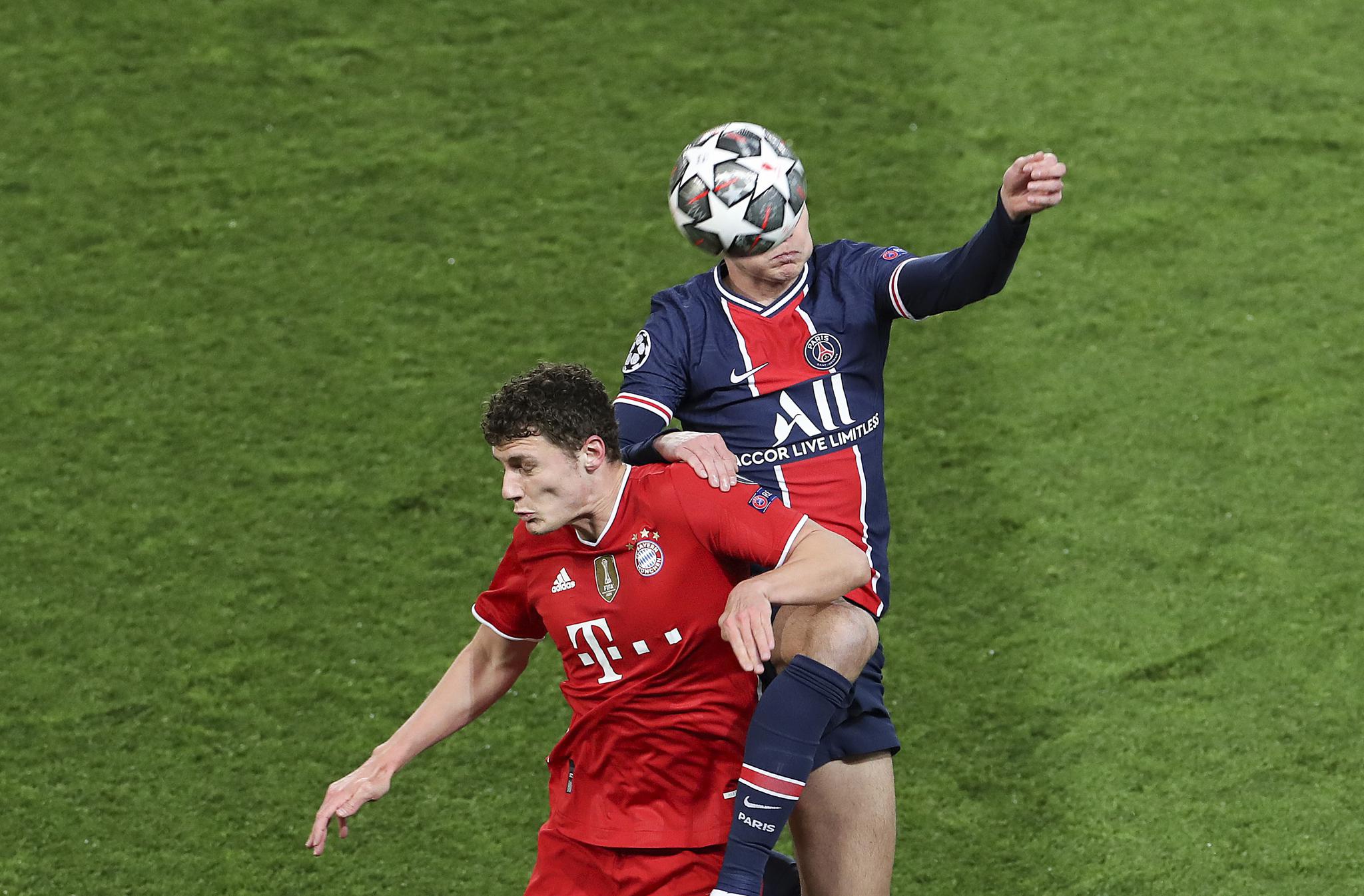 欧冠半决赛之夜，浓眉关键回合不手软